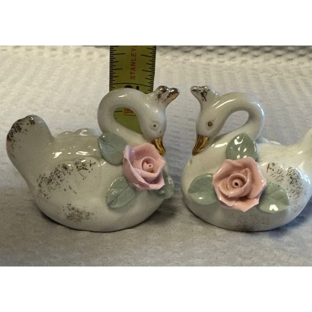 Lefton china hand